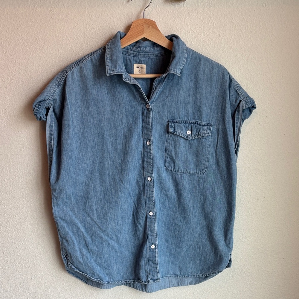 GAP Womens Denim Short Sleeve Button Shirt Capsule Wardrobe L